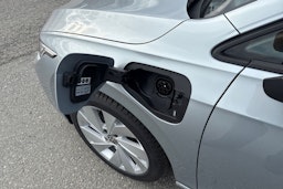 harmaa Volkswagen Golf 2025 kuva 13.