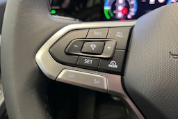 met. harmaa Volkswagen Golf 2025 kuva 15.