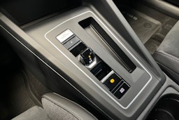 met. harmaa Volkswagen Golf 2025 kuva 17.