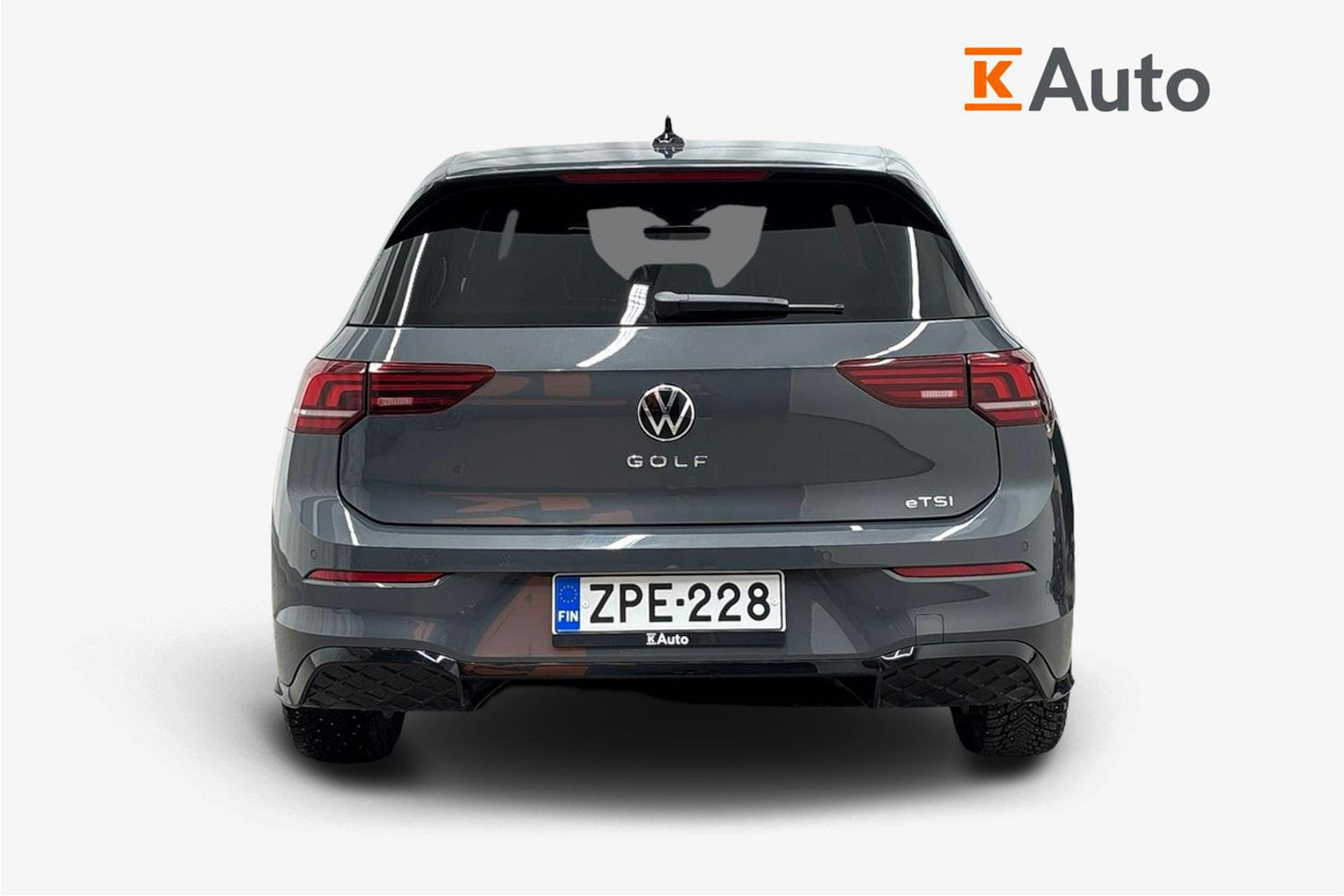 harmaa Volkswagen Golf 2025 kuva 3.