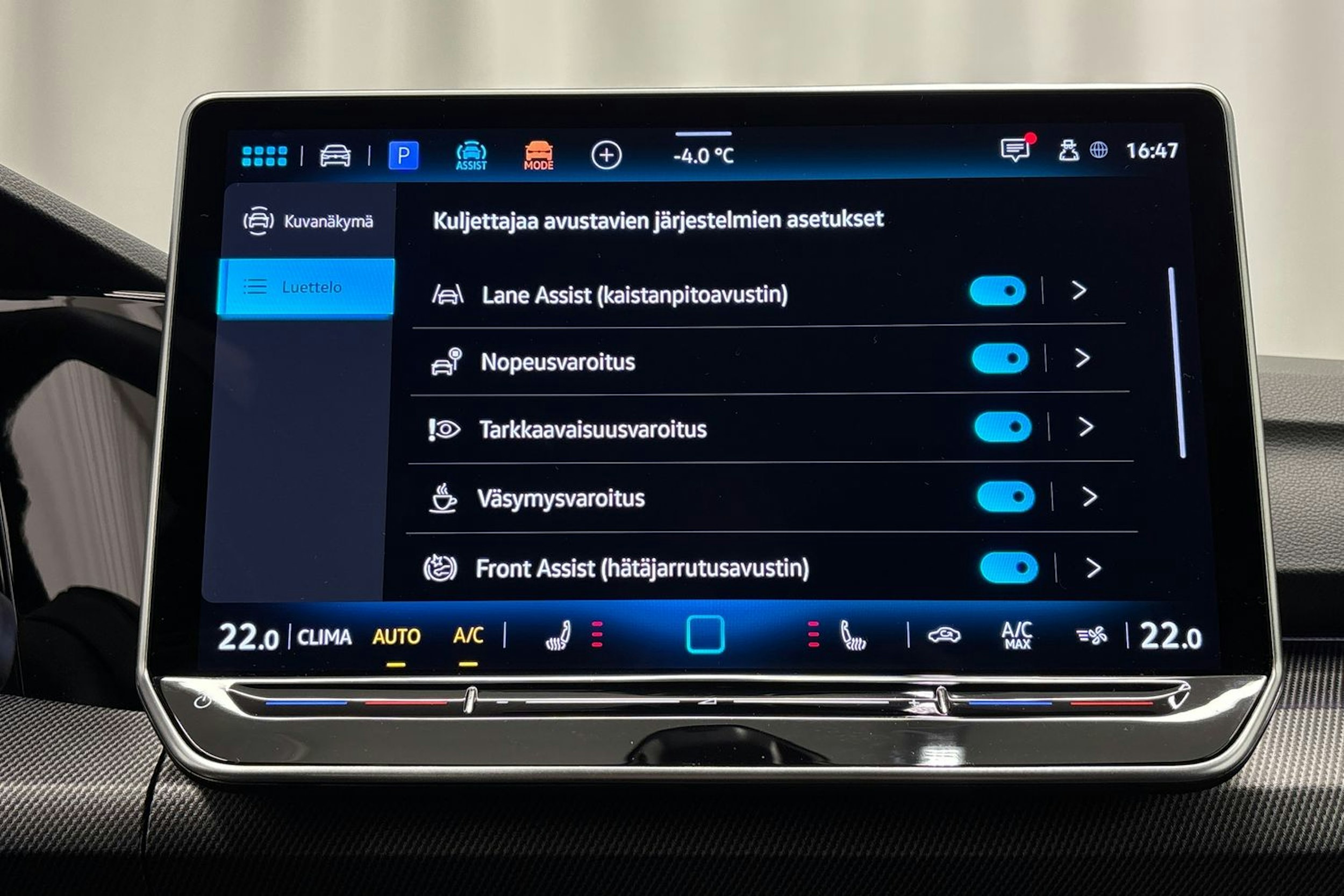 harmaa Volkswagen Golf 2025 kuva 18.