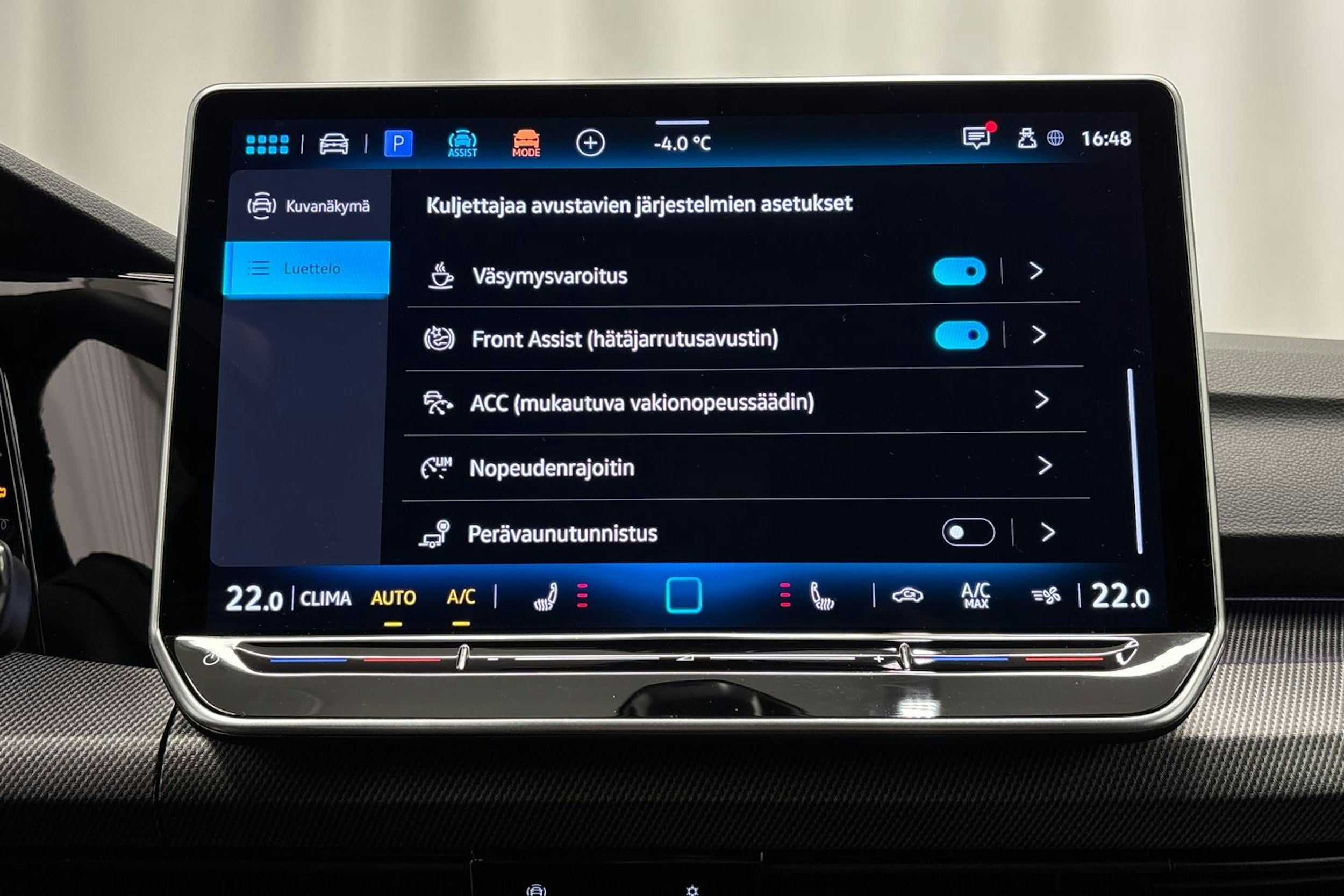 harmaa Volkswagen Golf 2025 kuva 19.