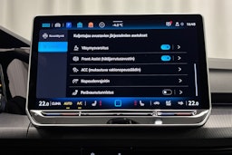 harmaa Volkswagen Golf 2025 kuva 19.