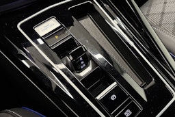 harmaa Volkswagen Golf 2025 kuva 21.