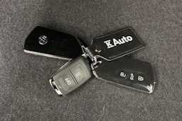 harmaa Volkswagen Golf 2025 kuva 24.