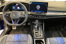 met. sininen Volkswagen Golf 2025 kuva 7.