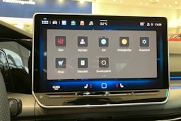 met. sininen Volkswagen Golf 2025 kuva 15.