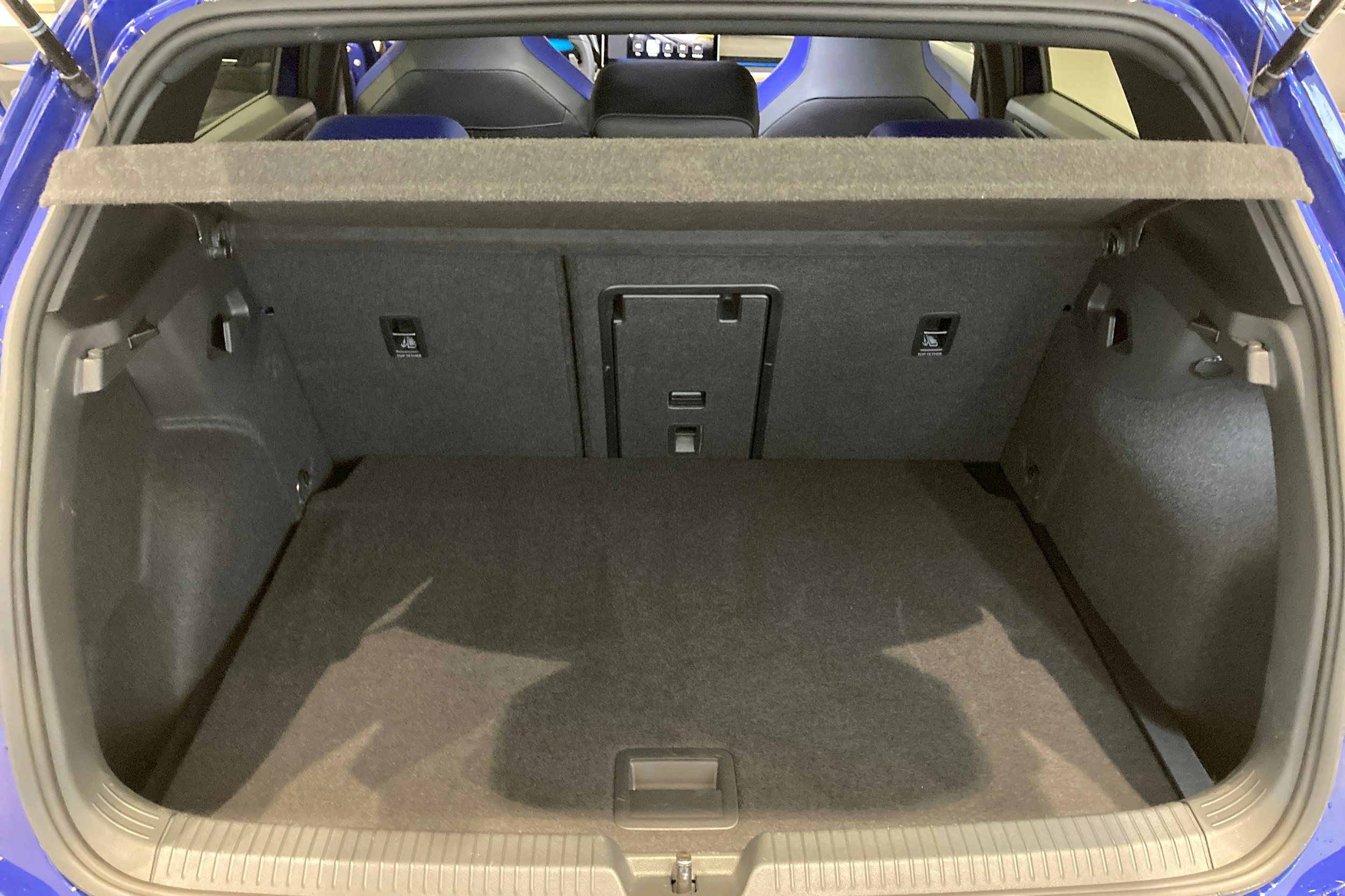 met. sininen Volkswagen Golf 2025 kuva 18.