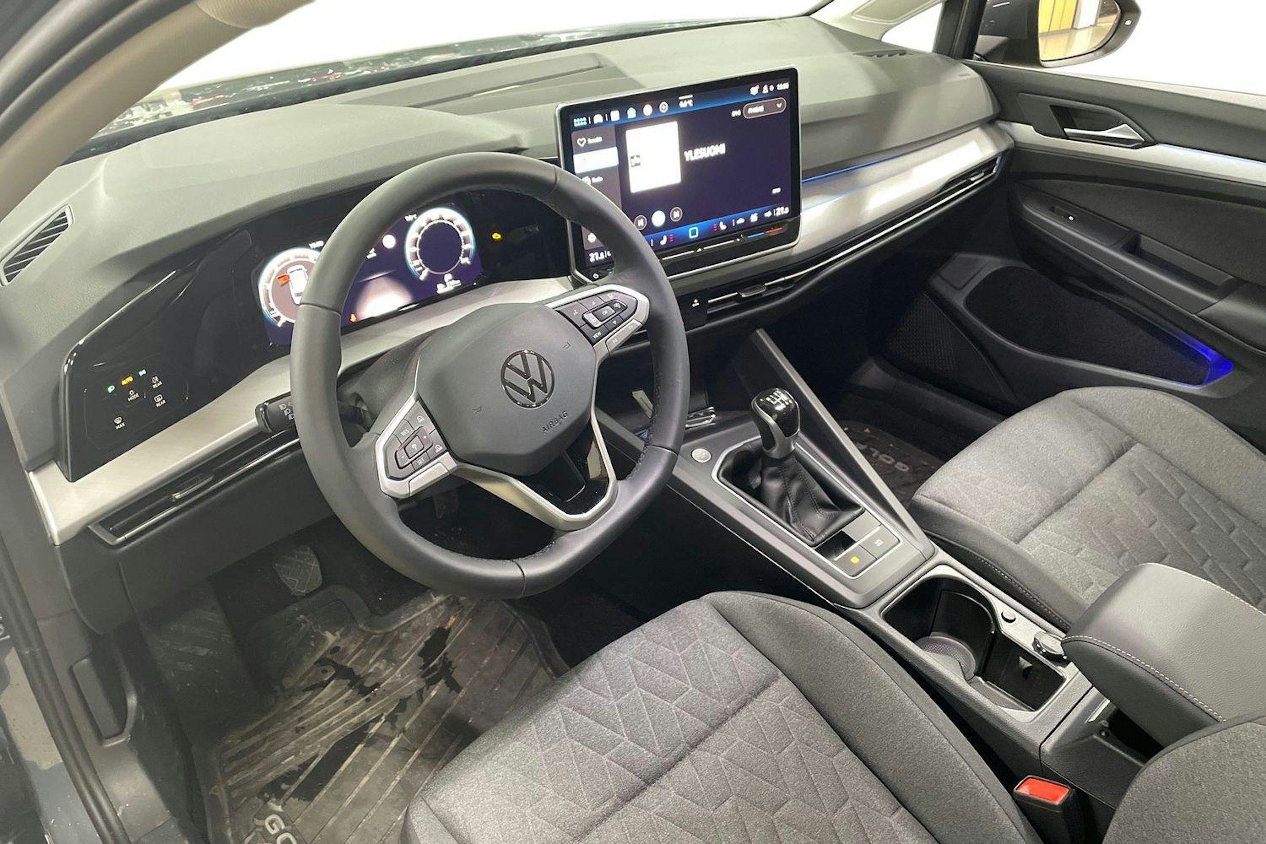 Harmaa Volkswagen GOLF 2025 kuva 7.