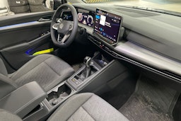 Harmaa Volkswagen GOLF 2025 kuva 15.