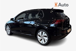 musta Volkswagen Golf 2025 kuva 2.