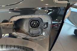 musta Volkswagen Golf 2025 kuva 12.