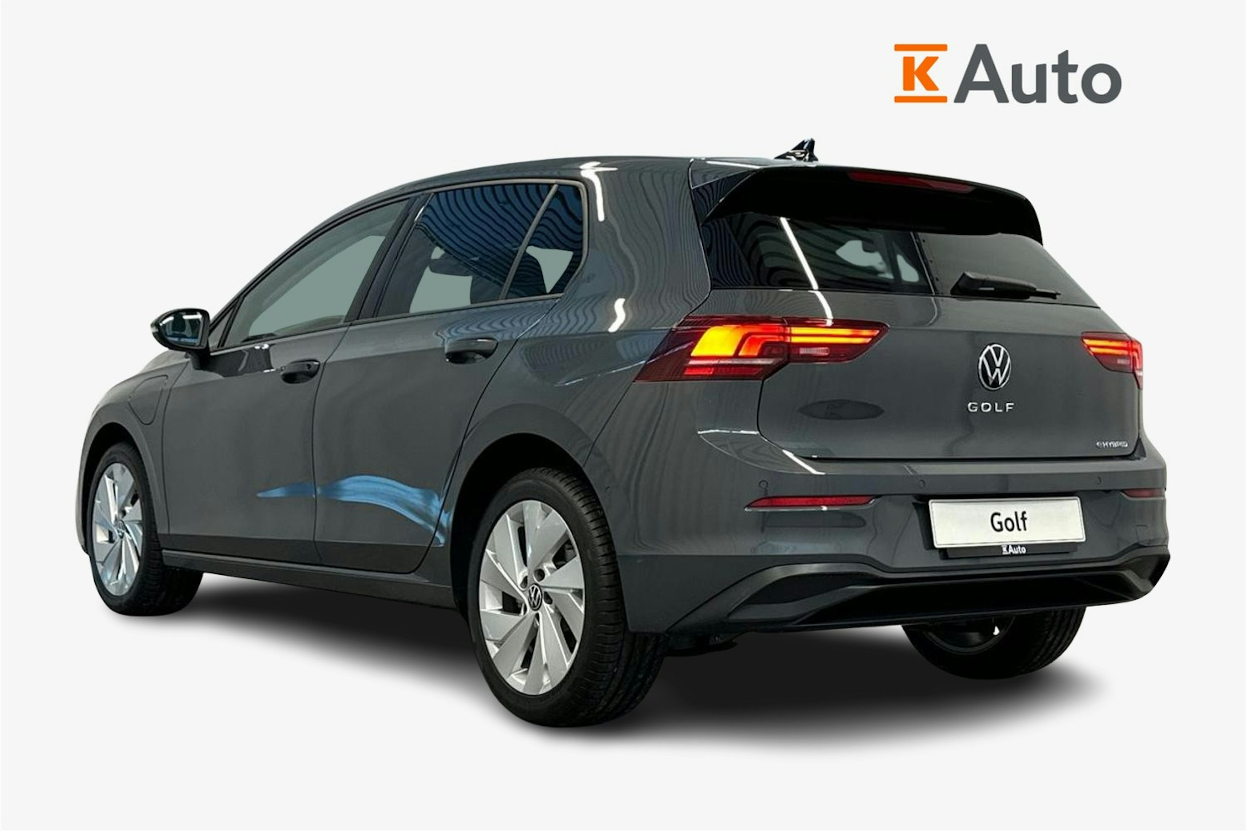 harmaa Volkswagen Golf 2026 kuva 2.