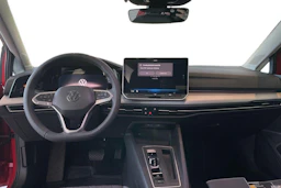 punainen Volkswagen Golf 2026 kuva 7.