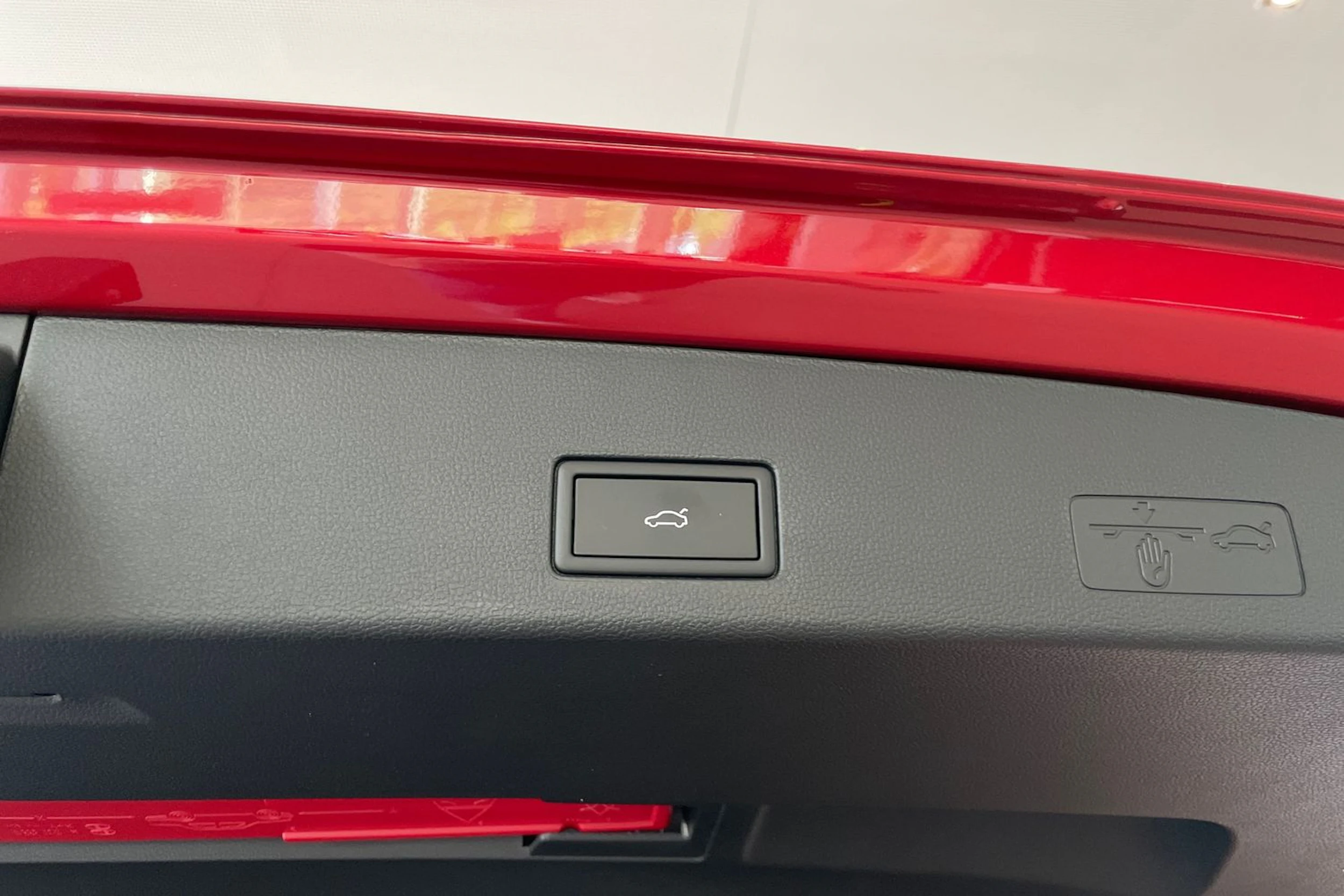 punainen Volkswagen Golf 2026 kuva 11.