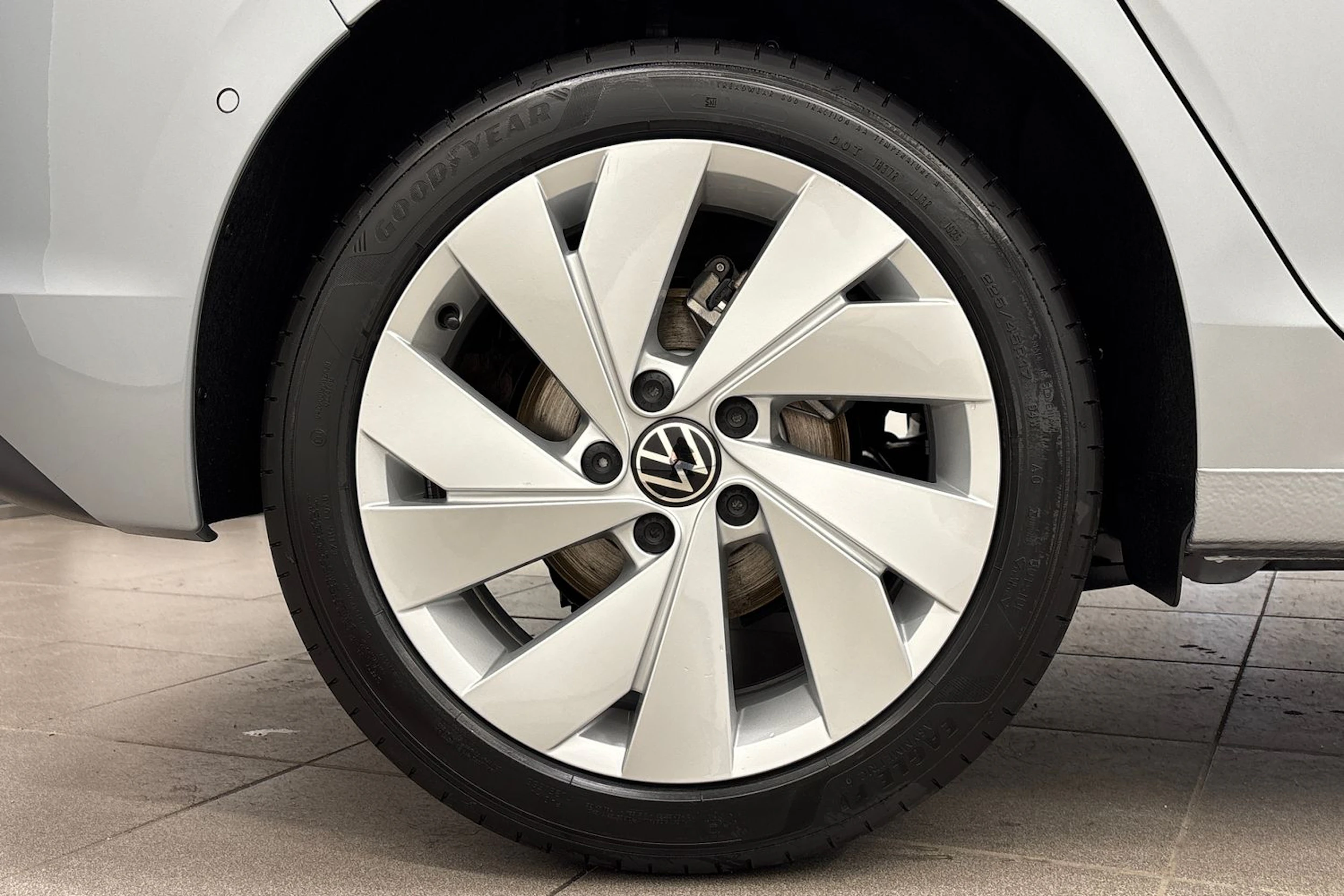 met. harmaa Volkswagen Golf 2026 kuva 10.