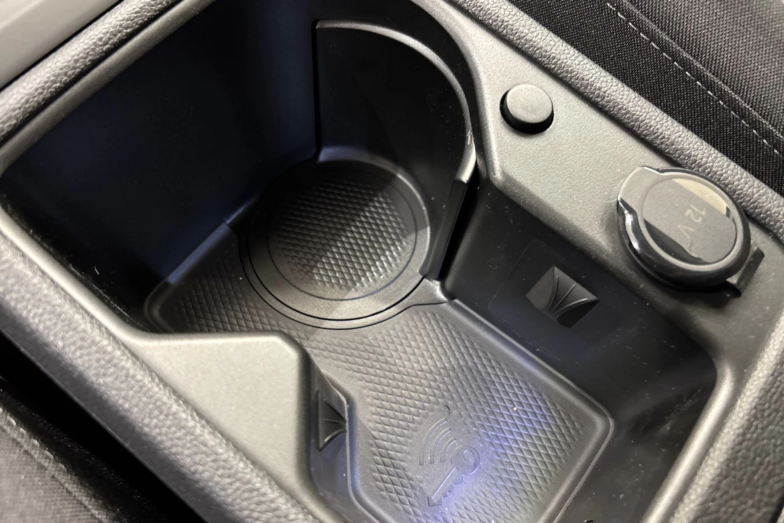 valkoinen Volkswagen Golf 2026 kuva 33.