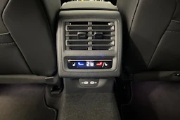 met. musta Volkswagen Golf 2026 kuva 13.