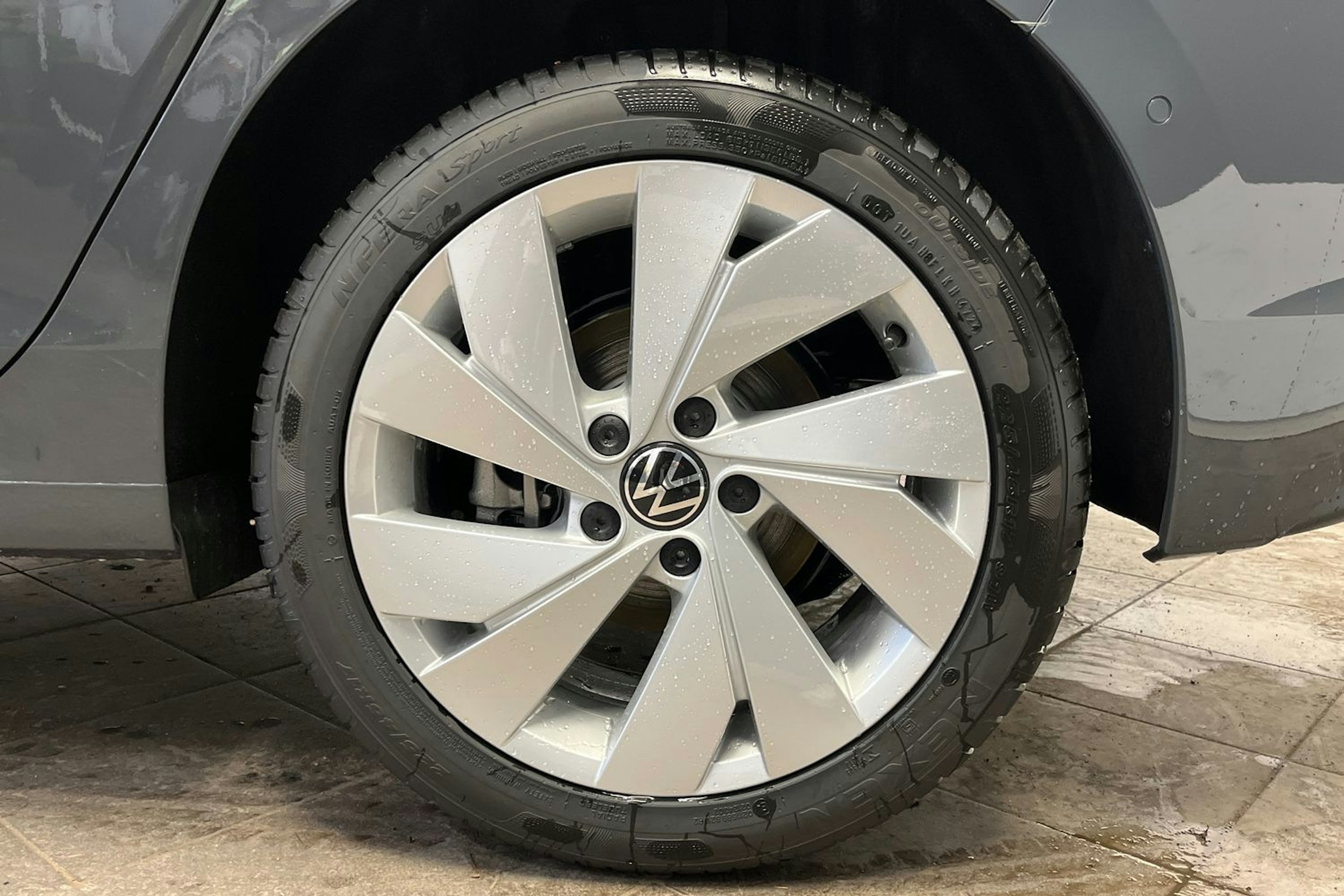 met. harmaa Volkswagen Golf 2026 kuva 10.