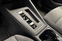 met. harmaa Volkswagen Golf 2026 kuva 15.