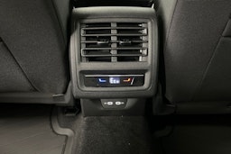 met. harmaa Volkswagen Golf 2026 kuva 17.