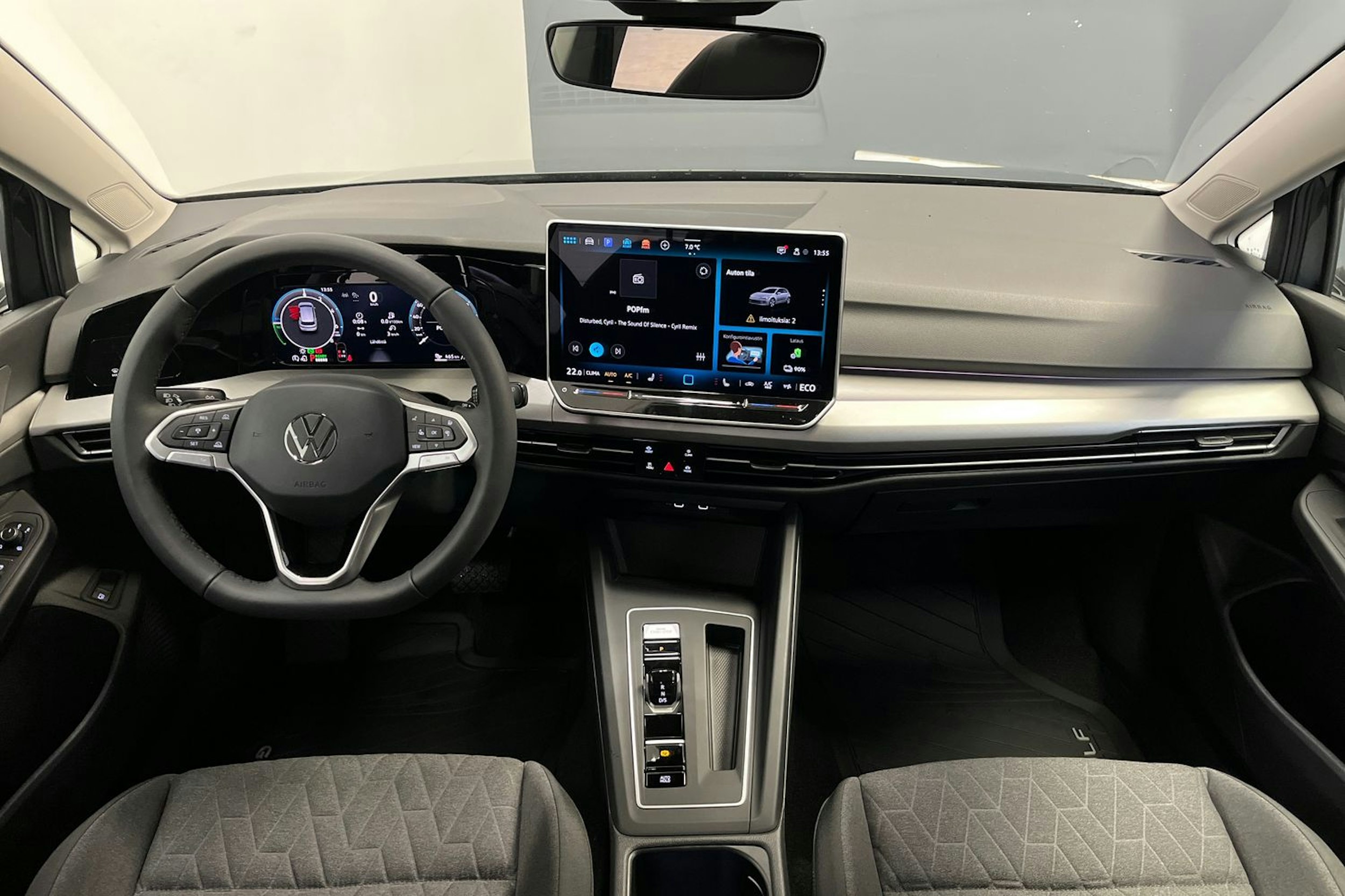 met. harmaa Volkswagen Golf 2026 kuva 18.