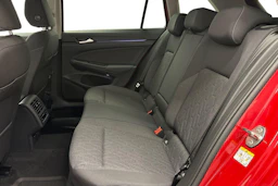met. punainen Volkswagen Golf 2026 kuva 8.
