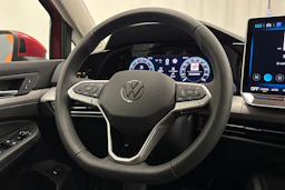 met. punainen Volkswagen Golf 2026 kuva 12.