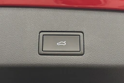 met. punainen Volkswagen Golf 2026 kuva 24.