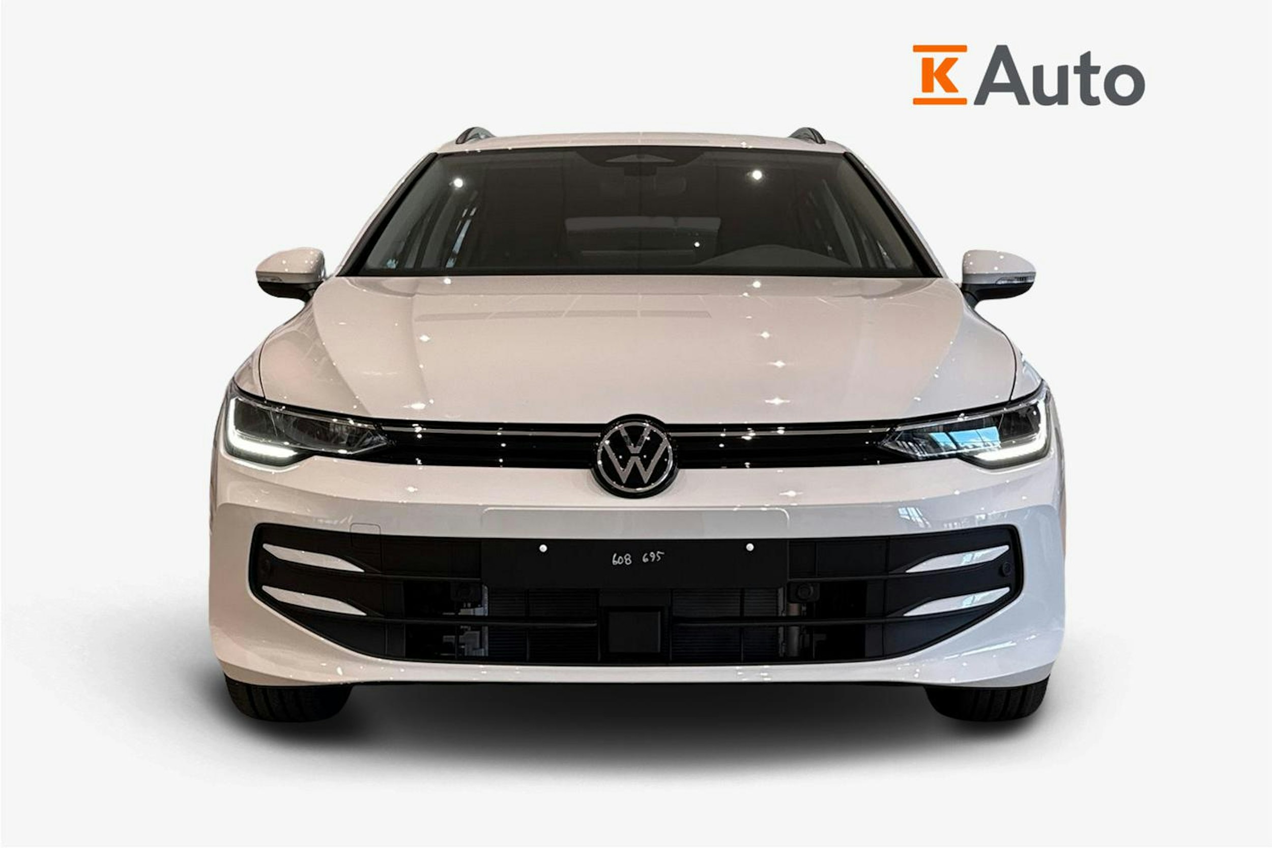 valkoinen Volkswagen Golf 2026 kuva 4.