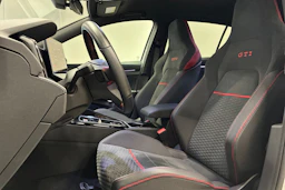 valkoinen Volkswagen Golf 2026 kuva 4.