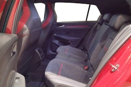 met. punainen Volkswagen Golf 2026 kuva 8.