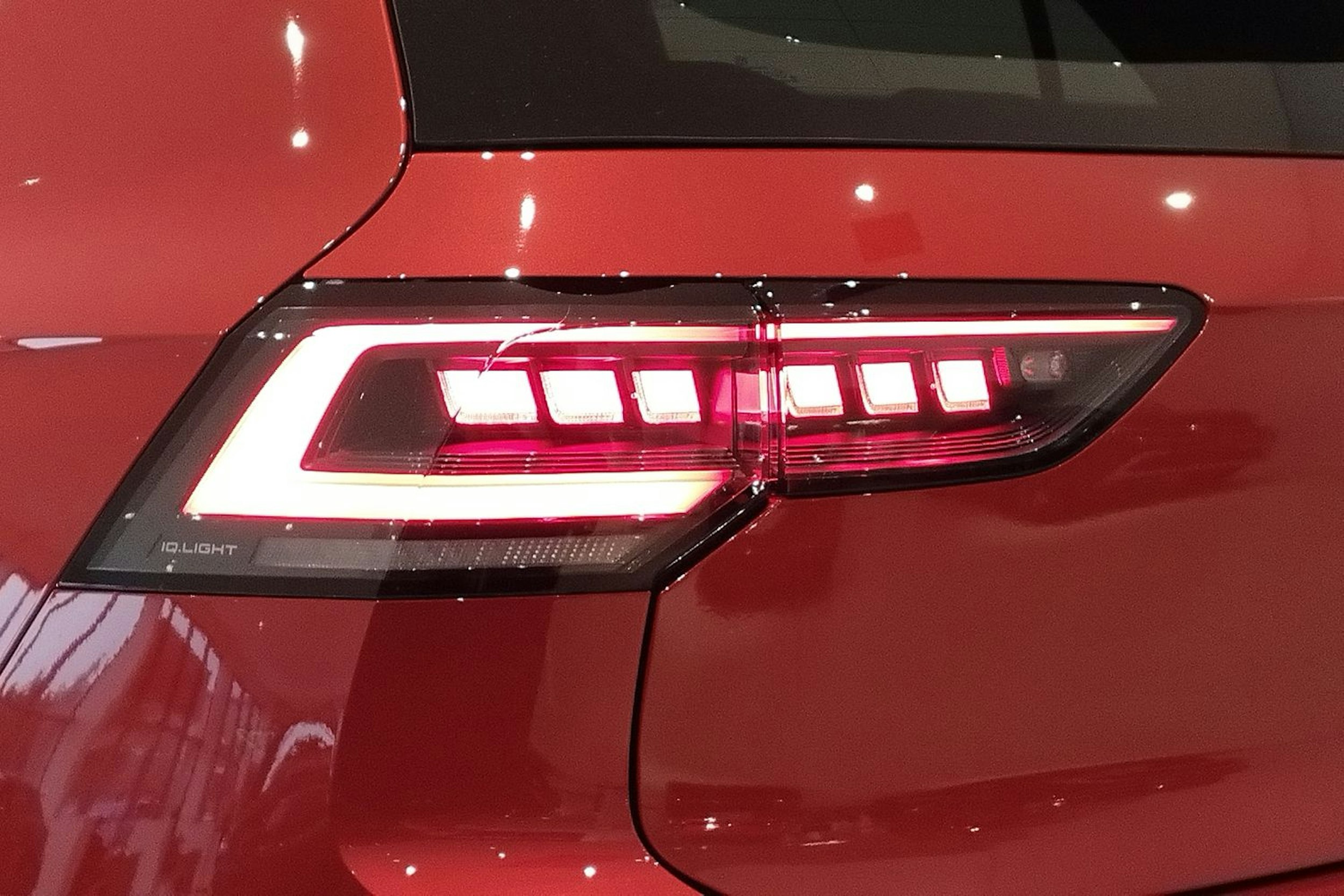 met. punainen Volkswagen Golf 2026 kuva 12.