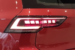 met. punainen Volkswagen Golf 2026 kuva 12.