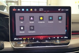 met. punainen Volkswagen Golf 2026 kuva 17.