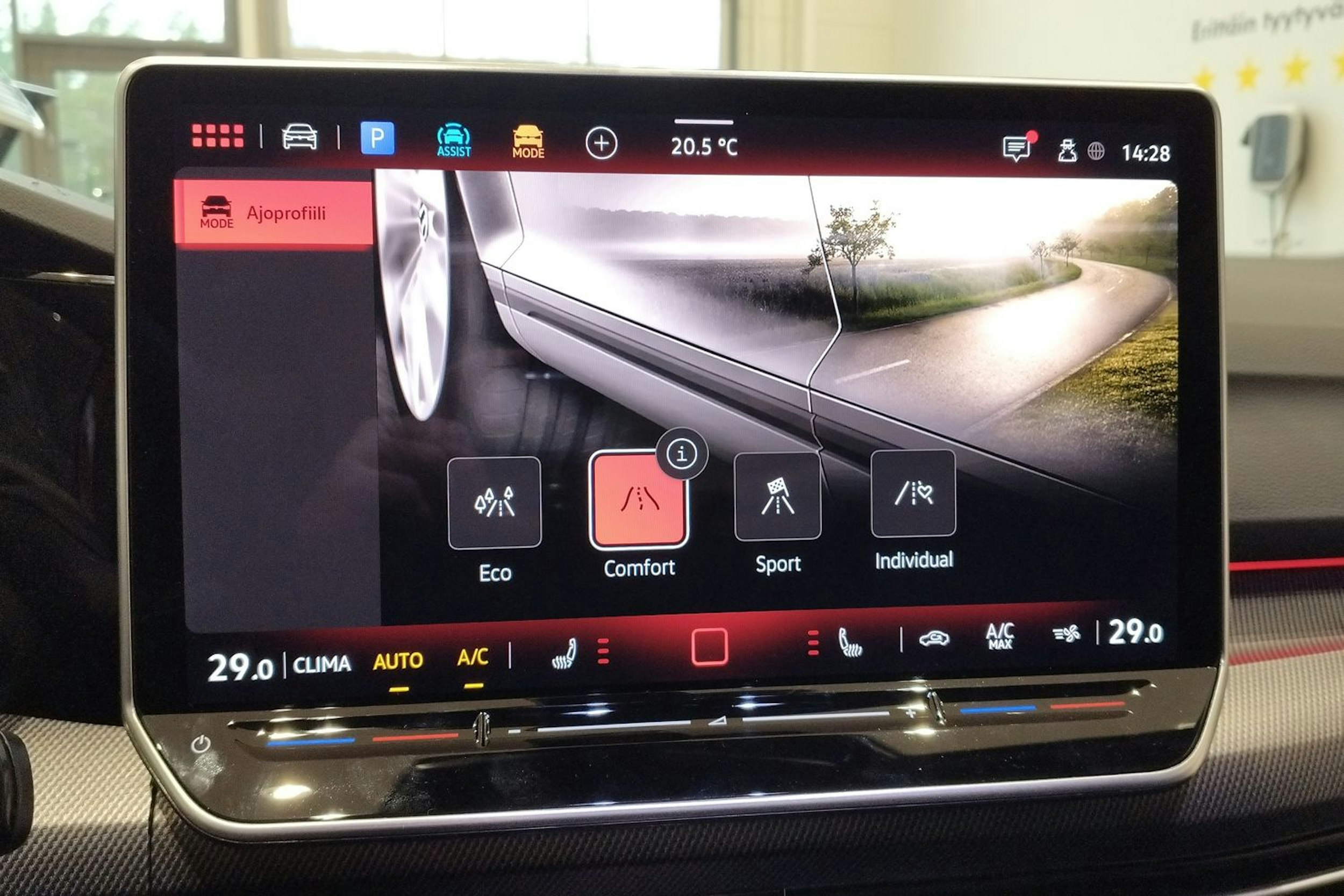 met. punainen Volkswagen Golf 2026 kuva 21.