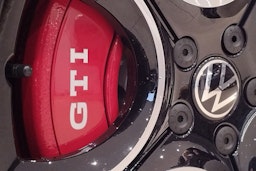 met. punainen Volkswagen Golf 2026 kuva 31.