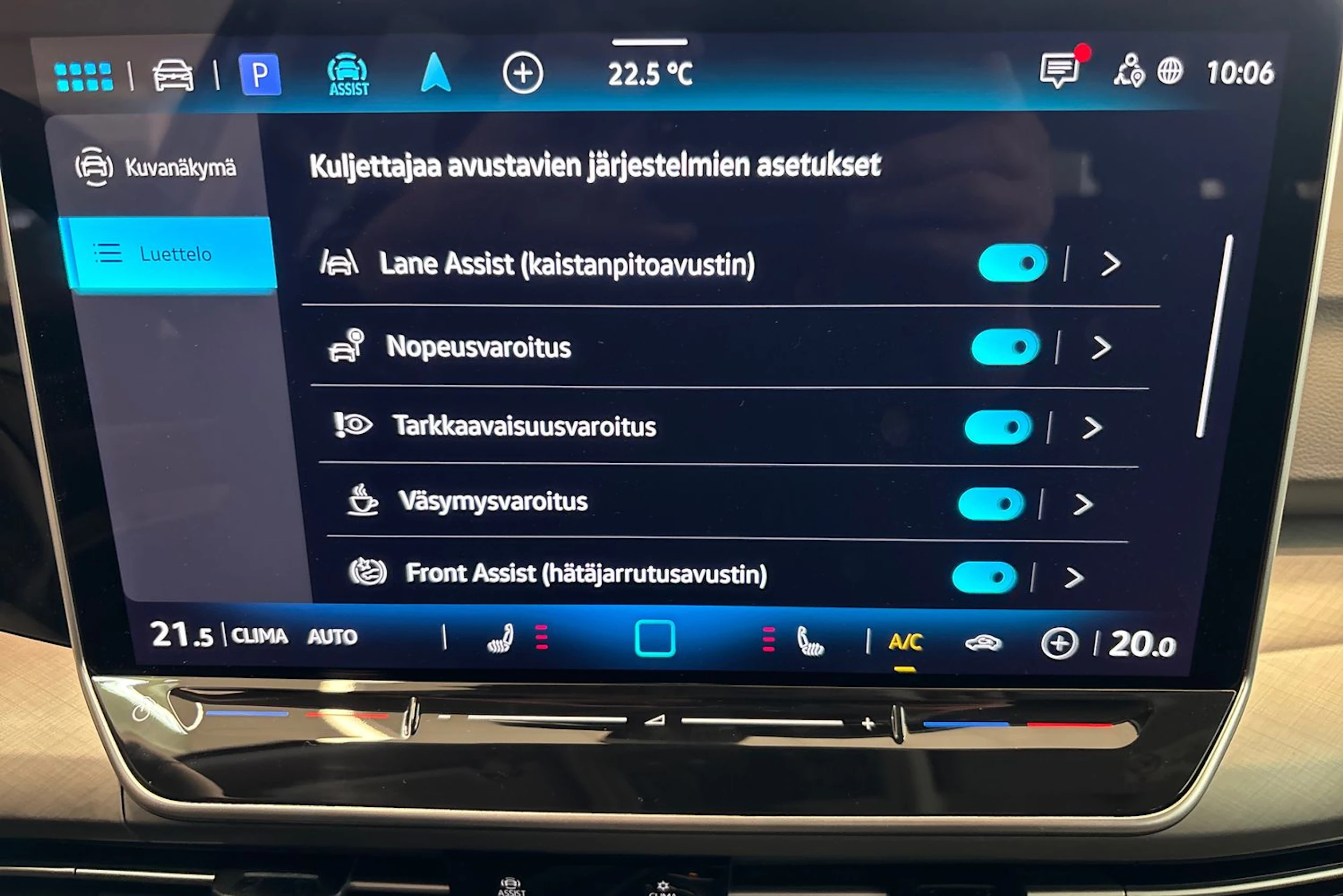 harmaa Volkswagen Golf 2026 kuva 32.