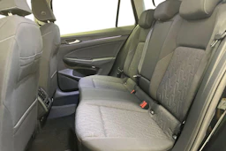 met. musta Volkswagen Golf 2026 kuva 8.