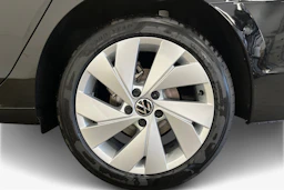 met. musta Volkswagen Golf 2026 kuva 9.