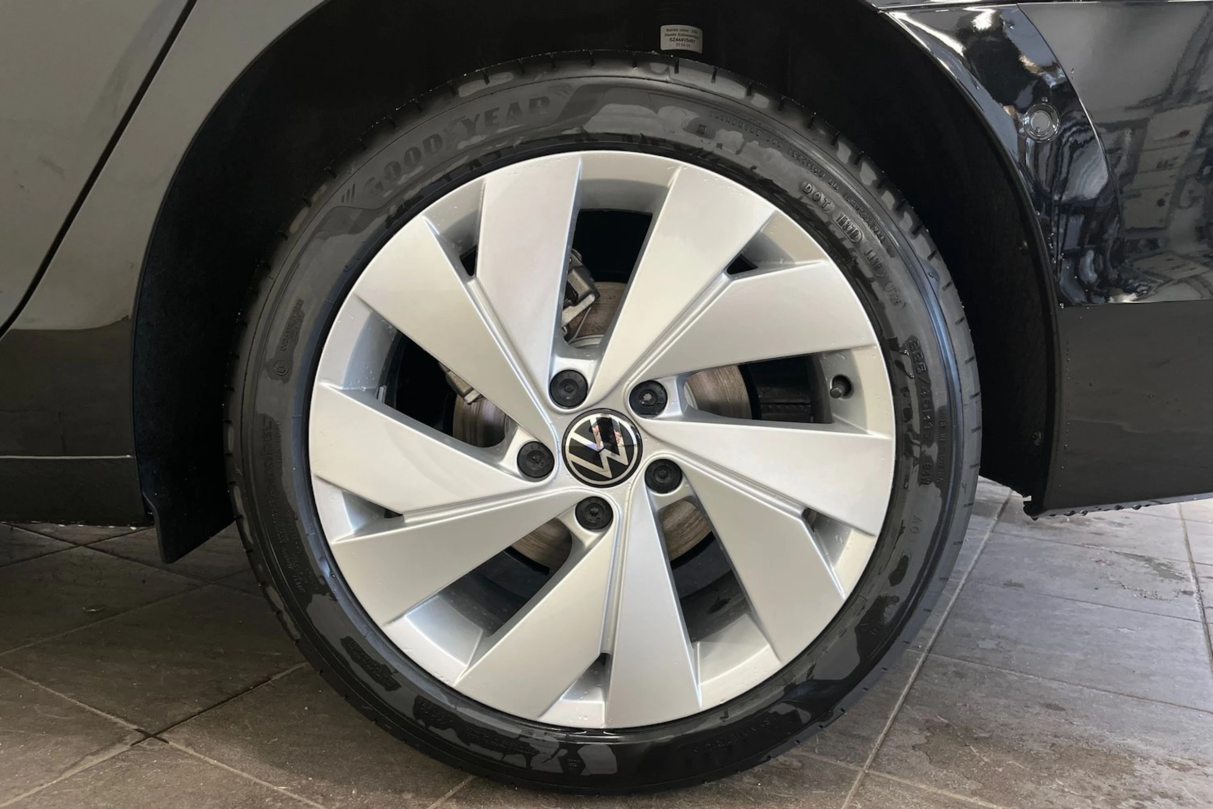 met. musta Volkswagen Golf 2026 kuva 10.