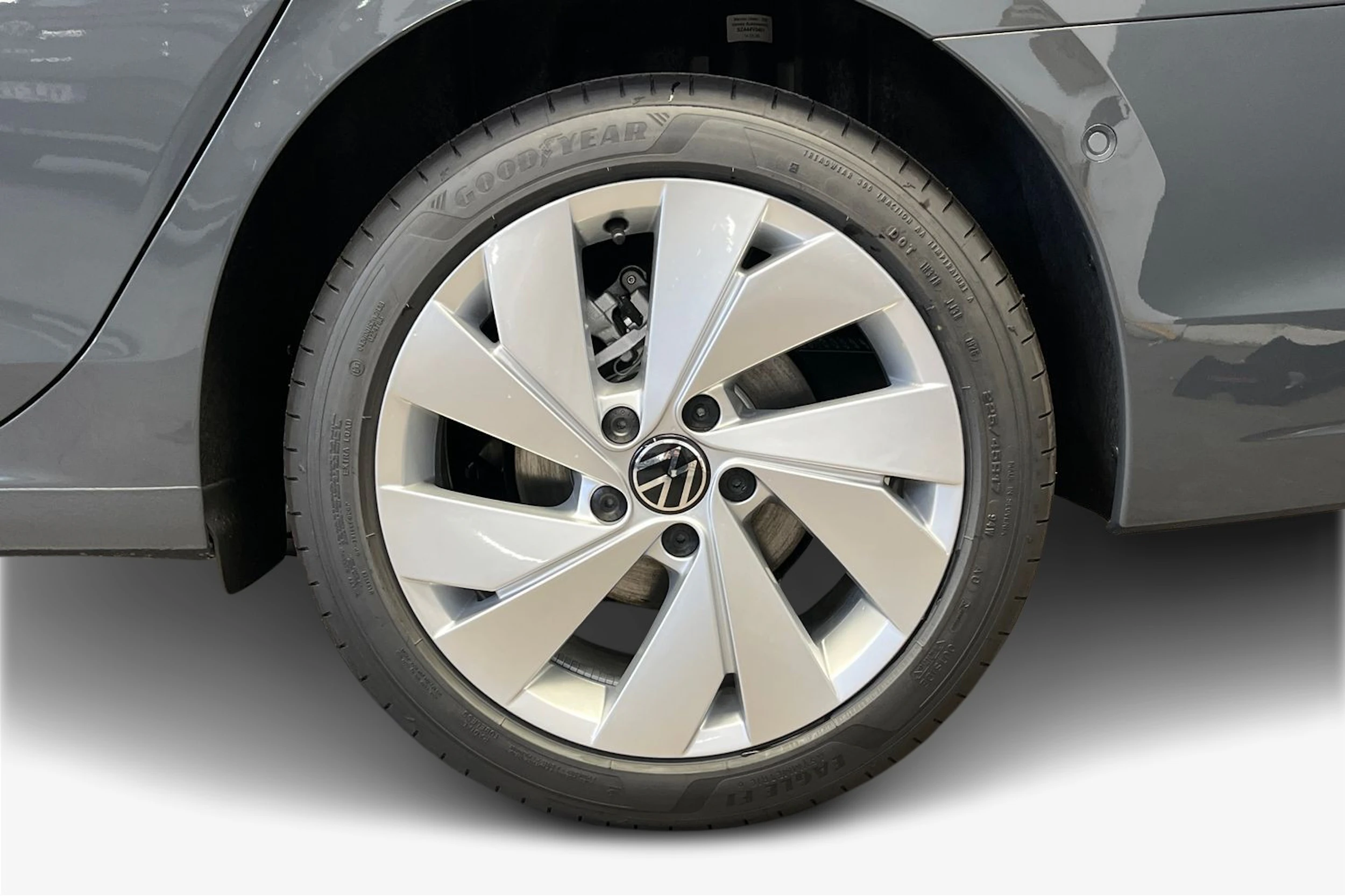 harmaa Volkswagen Golf 2026 kuva 9.