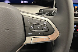 met. harmaa Volkswagen Golf 2026 kuva 14.
