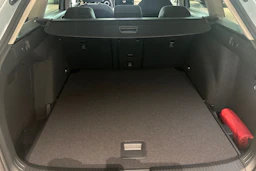 sininen Volkswagen Golf 2026 kuva 12.
