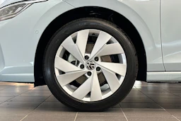 met. sininen Volkswagen Golf 2026 kuva 24.