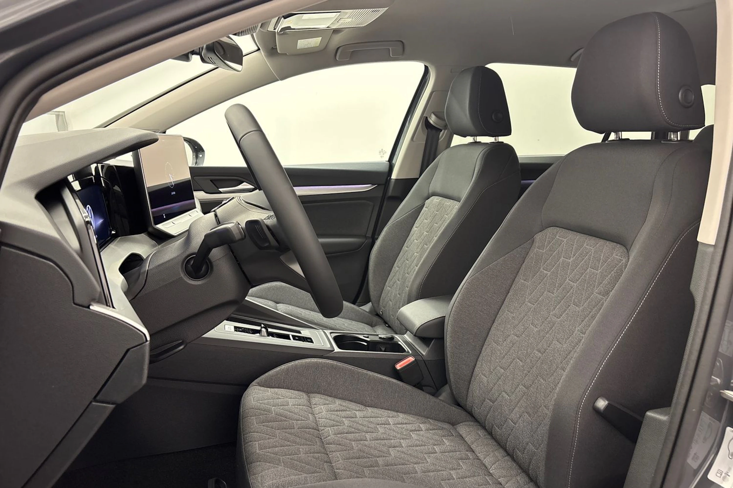 met. harmaa Volkswagen Golf 2026 kuva 11.