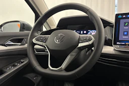 met. harmaa Volkswagen Golf 2026 kuva 12.