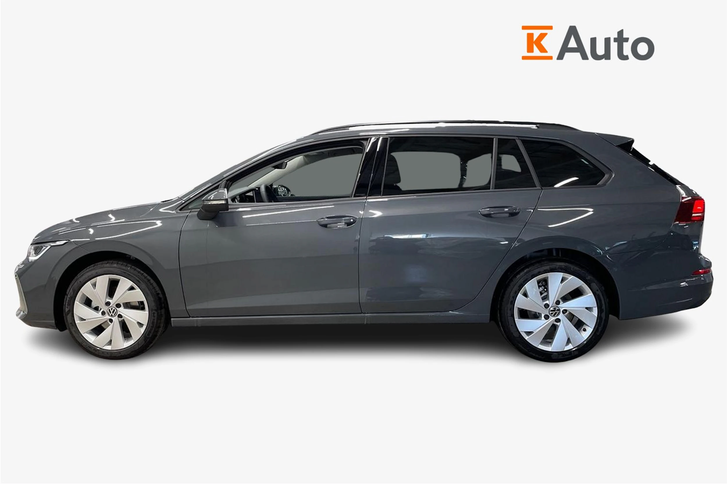 harmaa Volkswagen Golf 2026 kuva 5.