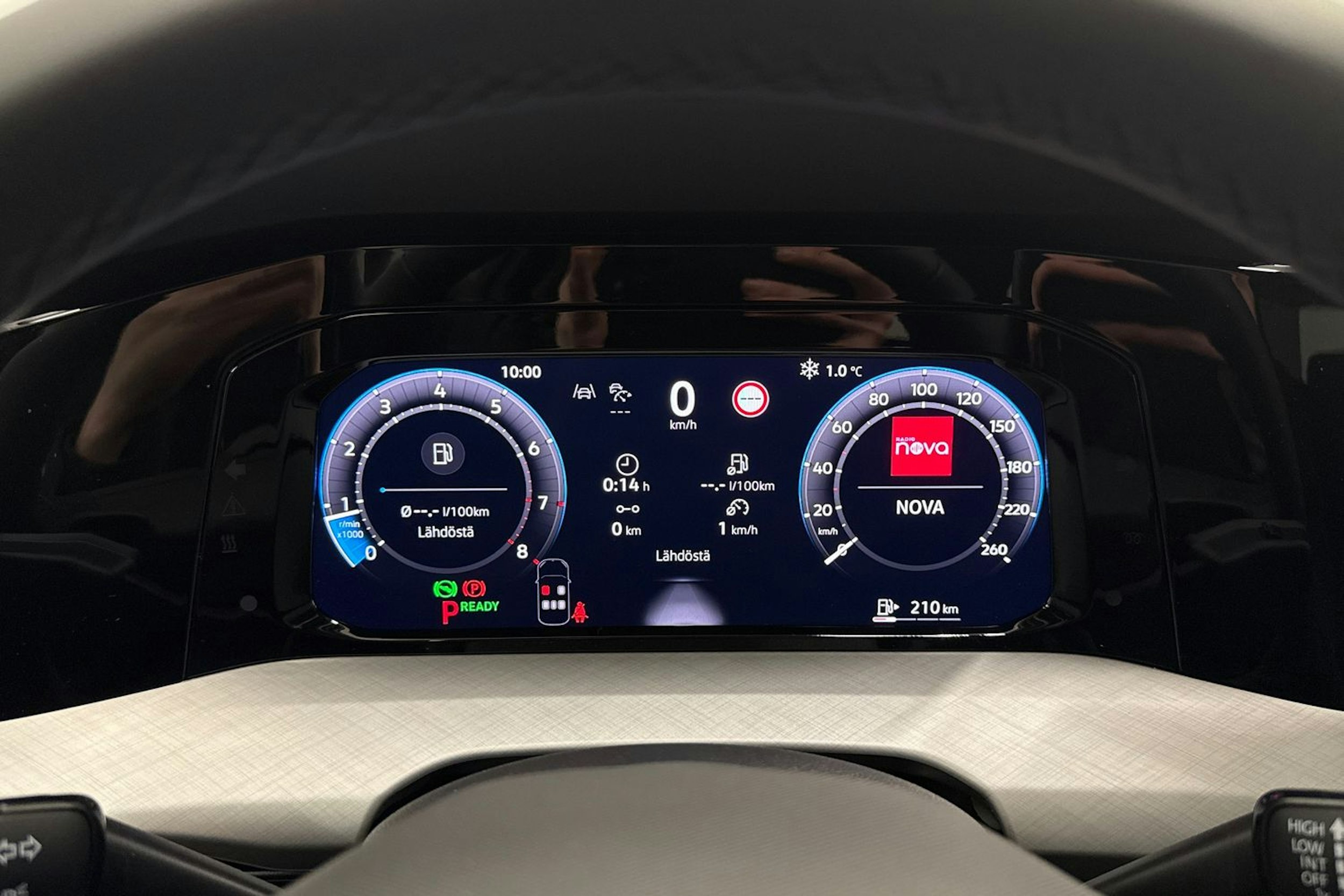 met. harmaa Volkswagen Golf 2026 kuva 14.