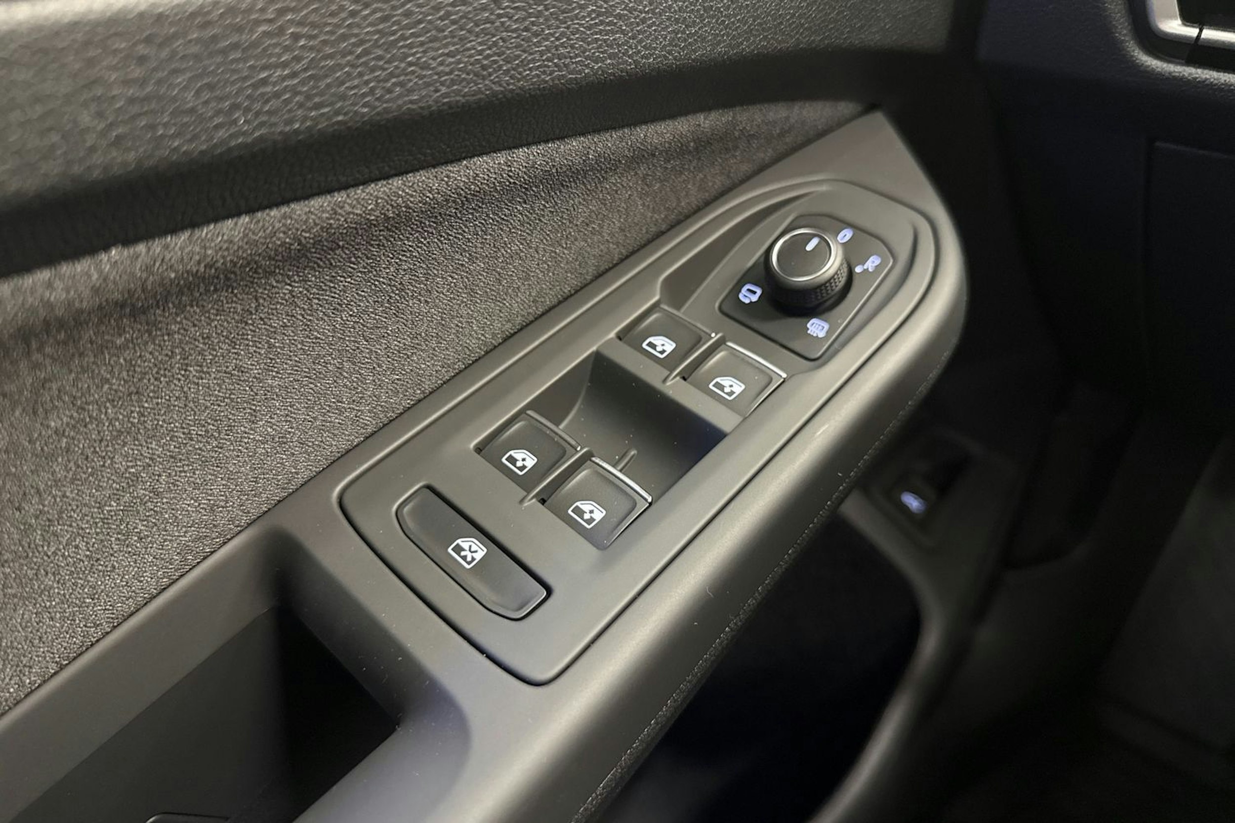 met. harmaa Volkswagen Golf 2026 kuva 19.